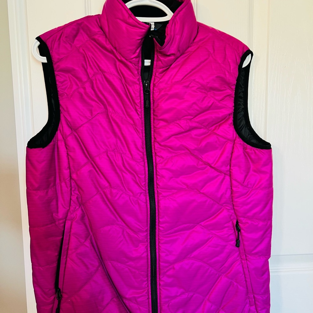 MEC Women's Fuchsia/Magenta Quilted Vest